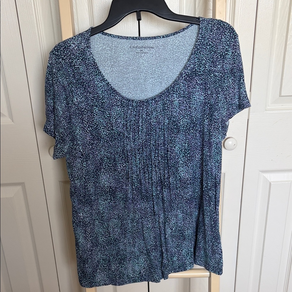 croft & barrow Navy and Teal Short Sleeve Scoop Neck Tee